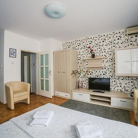 Apartment Stela Белград Екстериор снимка